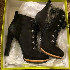 Gianni Bini size 8 booties